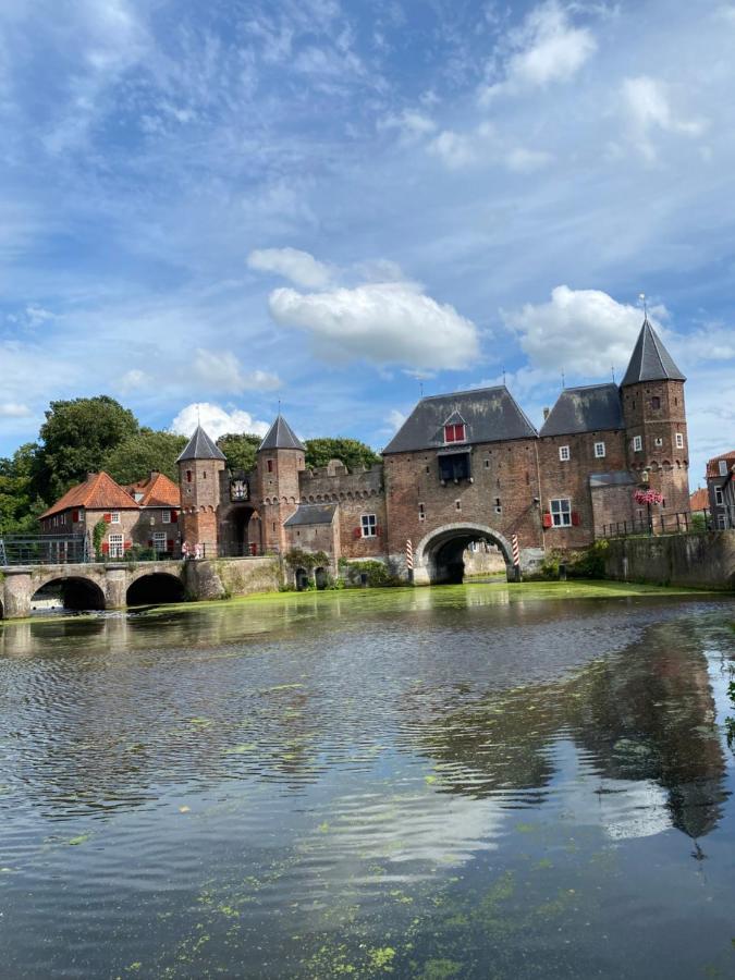 Canal At Historic Citycenter Appartement